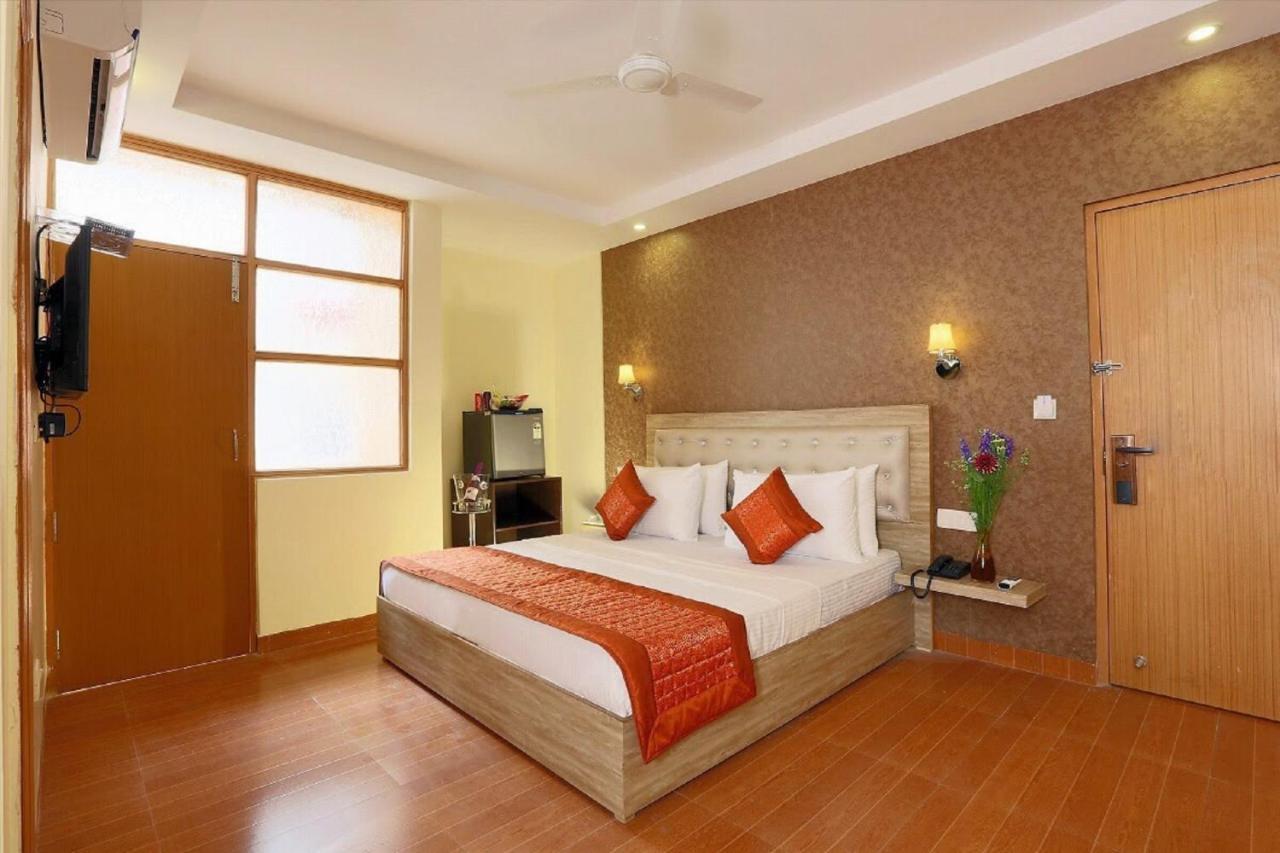 Hotel The Westend Green New Delhi Eksteriør bilde