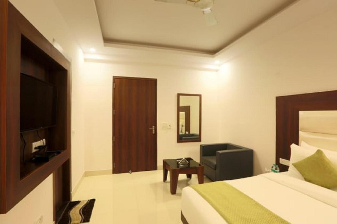 Hotel The Westend Green New Delhi Eksteriør bilde