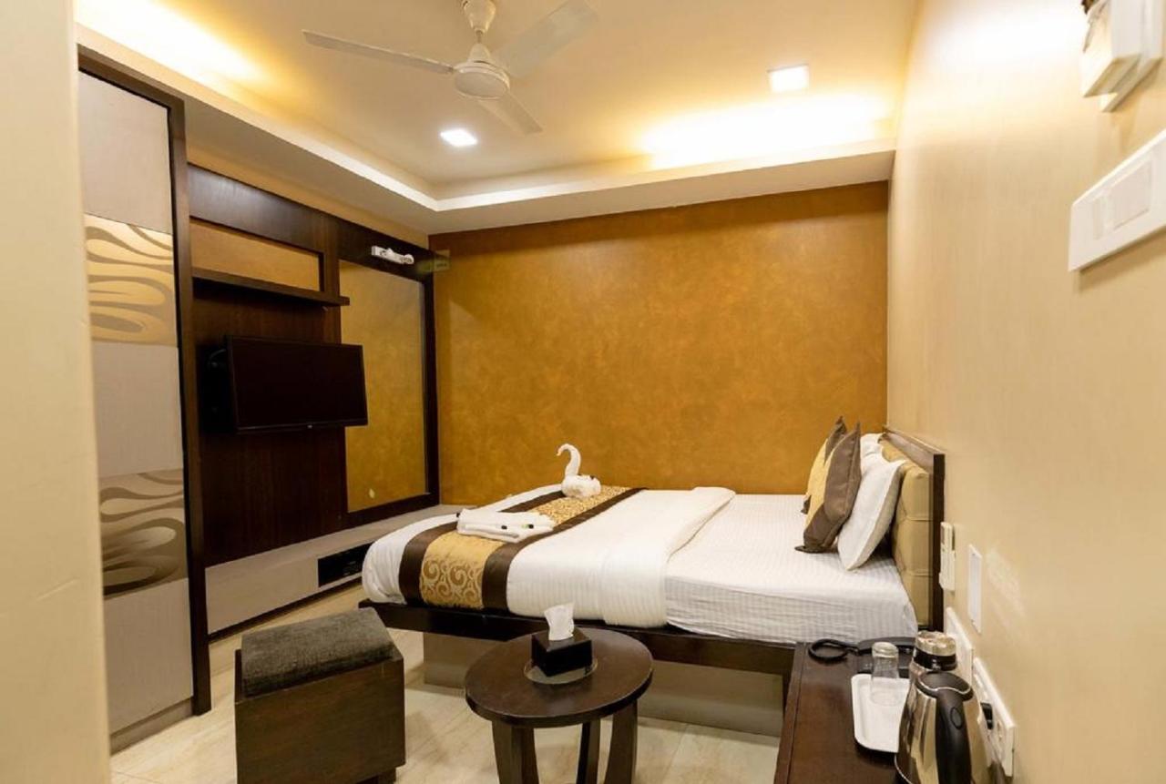 Hotel The Westend Green New Delhi Eksteriør bilde